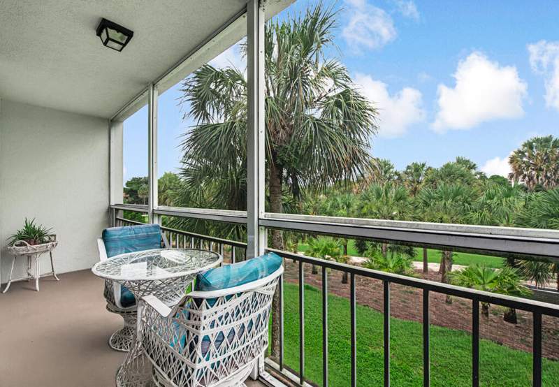 2 bedroom Condominium at 6169 Balboa Circle #Unit 302, Whitehall Condo At Camino Real, Boca Raton — photo 5