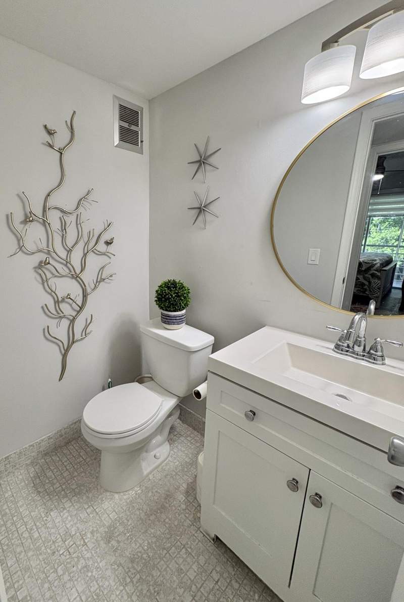 2 bedroom Condominium at 277 Chatham, Century Village / Chatham Condos, West Palm Beach — photo 4