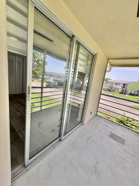 277 Chatham, West Palm Beach FL - photo 13 of 32