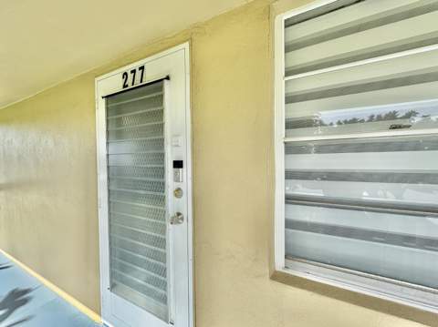 277 Chatham, West Palm Beach FL - photo 12 of 32