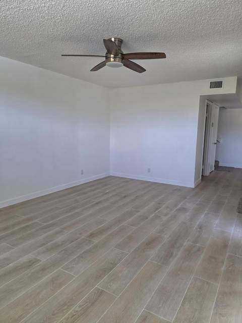 22 Springdale Circle, Palm Springs FL - photo 6 of 37
