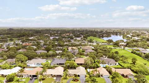 15821 Sedgewyck Circle, Davie FL - photo 7 of 50