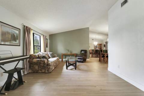 15821 Sedgewyck Circle, Davie FL - photo 13 of 50