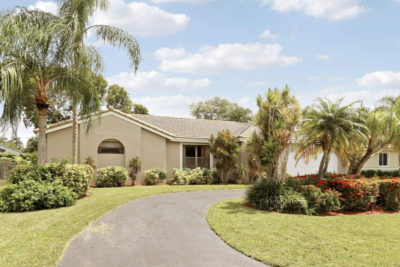 4 bedroom Single Family Residence at 15821 Sedgewyck Circle, Waverly Hundred, Davie — photo 2