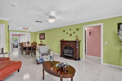 22305 SW 57th Avenue, Boca Raton FL - photo 8 of 43