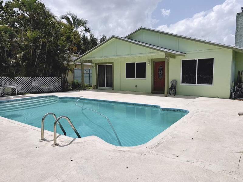 4 bedroom Single Family Residence at 6959 Clendenin Street, Kanawha Park, Lake Worth — photo 3