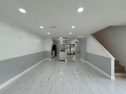 613 NW 47th Street, Deerfield Beach FL - photo 9 of 24