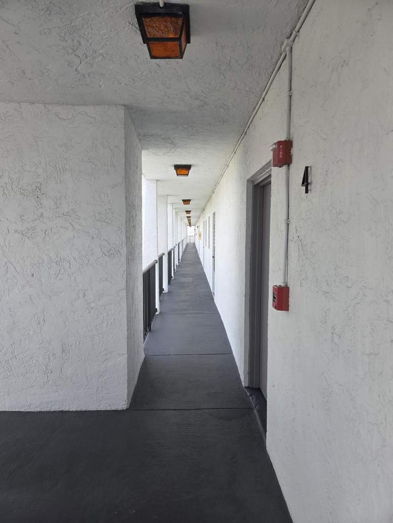 1 bedroom Condominium at 2998 Sunrise Lakes Drive #411, Quail Run Of Sunrise, Sunrise — photo 4