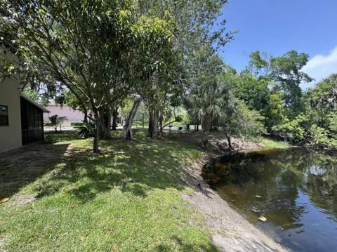 613 NW 47th Street, Deerfield Beach FL - photo 22 of 24