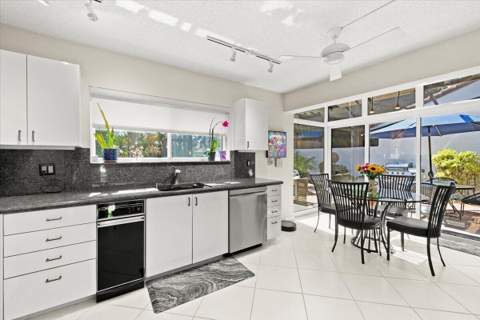 7338 Woodmont Court, Boca Raton FL - photo 19 of 64