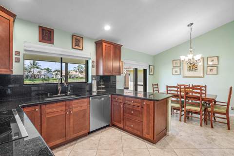9295 Sun Pointe Drive, Boynton Beach FL - photo 16 of 57