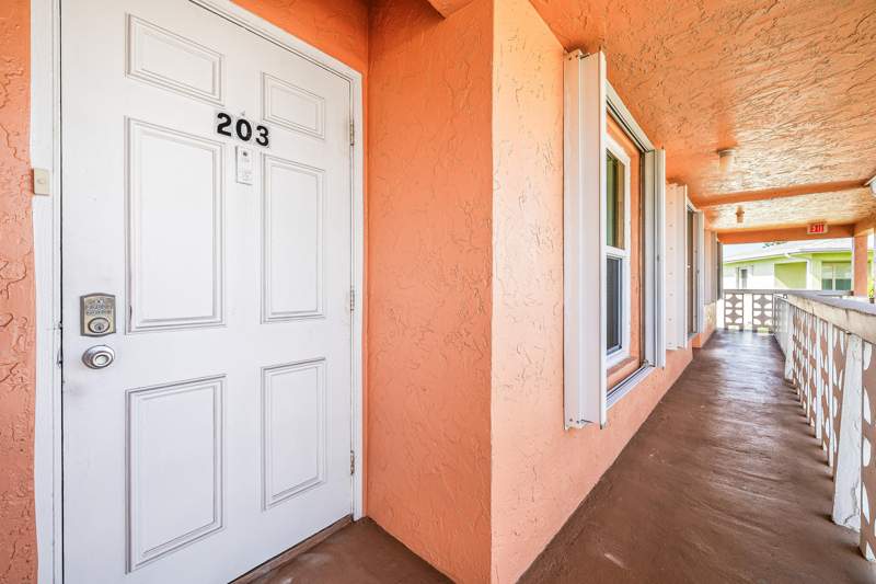 2 bedroom Condominium at 1640 NW 19th Terrace #203, Pines Of Delray North Condo, Delray Beach — photo 4