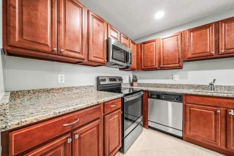1640 NW 19th Terrace #203, Delray Beach FL - photo 8 of 45