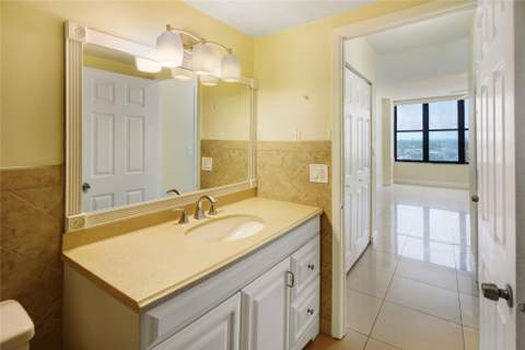 2500 Parkview Drive #1710, Hallandale Beach FL - photo 14 of 30