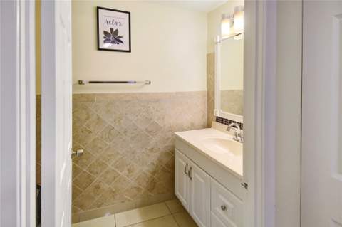 2500 Parkview Drive #1710, Hallandale Beach FL - photo 16 of 30