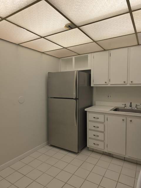 470 Executive Center Drive #2k, West Palm Beach FL - photo 6 of 48
