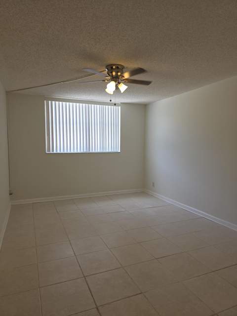 470 Executive Center Drive #2k, West Palm Beach FL - photo 16 of 48