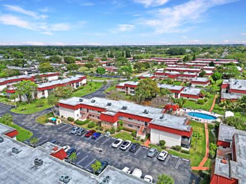 12022 W Greenway Drive #206, Royal Palm Beach FL - photo 15 of 17