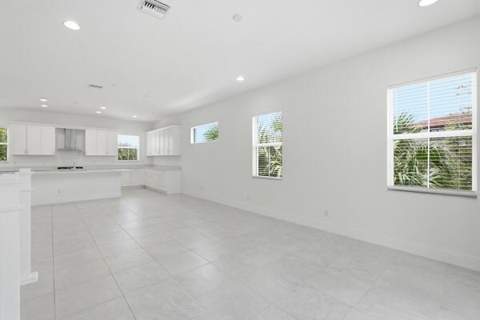 12625 Machiavelli Way, Palm Beach Gardens FL - photo 19 of 39