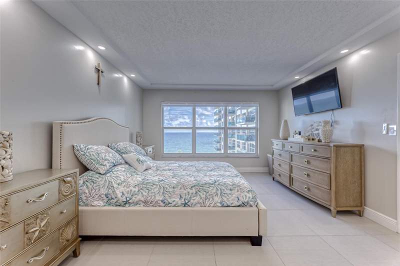 2 bedroom Condominium at 3900 Galt Ocean Drive #712, Playa Del Mar Condo, Fort Lauderdale — photo 4