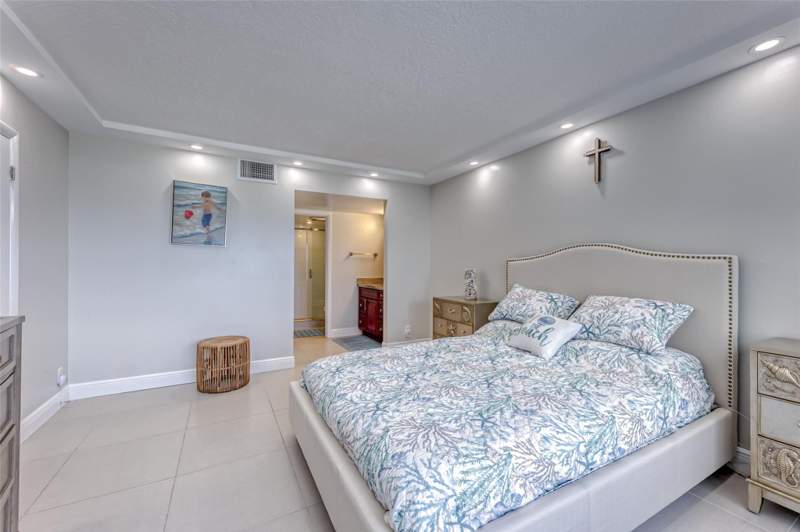 2 bedroom Condominium at 3900 Galt Ocean Drive #712, Playa Del Mar Condo, Fort Lauderdale — photo 5
