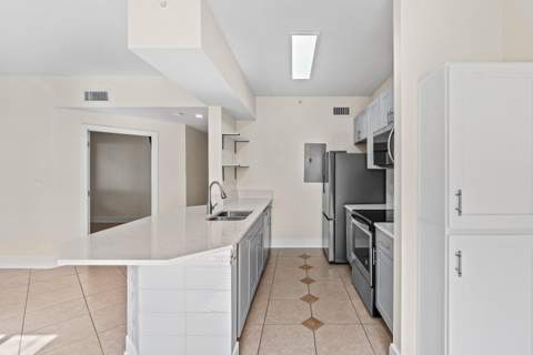 1000 Scotia Drive #102, Hypoluxo FL - photo 10 of 29