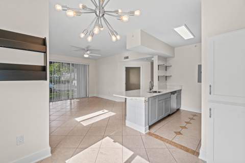 1000 Scotia Drive #102, Hypoluxo FL - photo 13 of 29