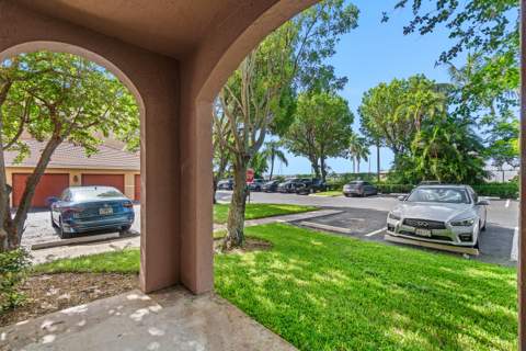 1000 Scotia Drive #102, Hypoluxo FL - photo 24 of 29