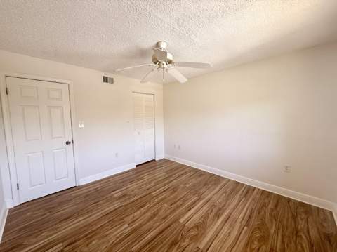 7206 Glenmoor Drive, West Palm Beach FL - photo 16 of 25