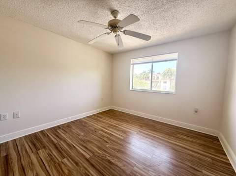 7206 Glenmoor Drive, West Palm Beach FL - photo 15 of 25