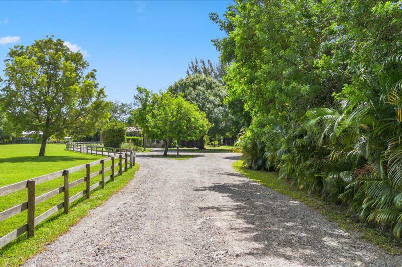 3 bedroom Single Family Residence at 2454/2376 E Road, Loxahatchee Groves, Loxahatchee — photo 4