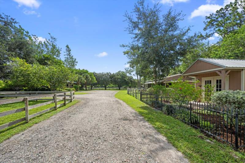 3 bedroom Single Family Residence at 2454/2376 E Road, Loxahatchee Groves, Loxahatchee — photo 5