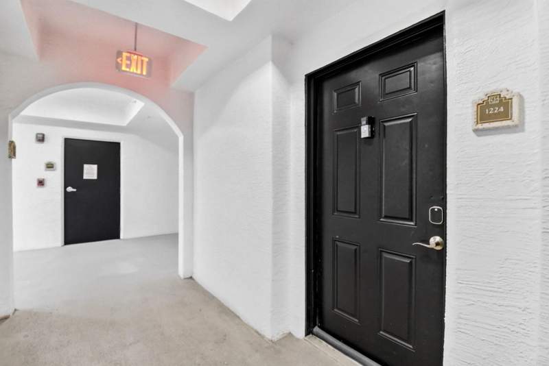 2 bedroom Condominium at 1690 Renaissance Commons Boulevard #1224, Vizcaya Lakes Condo, Boynton Beach — photo 2