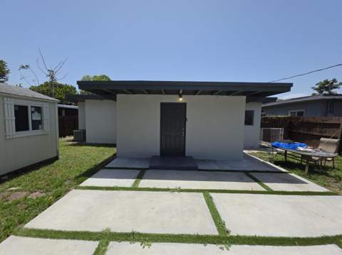 1220 NE 1st Avenue, Fort Lauderdale FL - photo 14 of 27