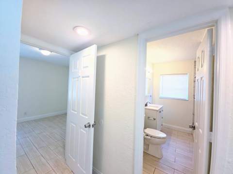 1220 NE 1st Avenue, Fort Lauderdale FL - photo 21 of 27