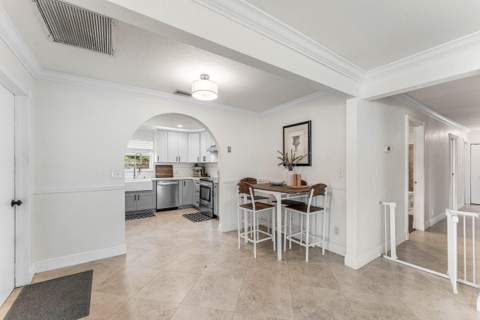 5347 Washington Road, Delray Beach FL - photo 7 of 27