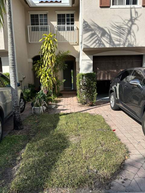 4111 Napoli Lake Drive, West Palm Beach FL - photo 6 of 30