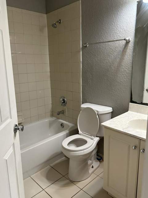 4111 Napoli Lake Drive, West Palm Beach FL - photo 21 of 30