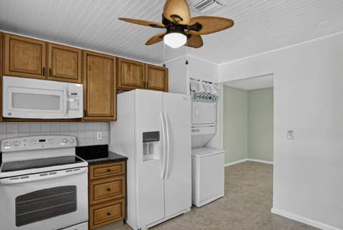 948 Savannas Point Drive #D, Fort Pierce FL - photo 6 of 40