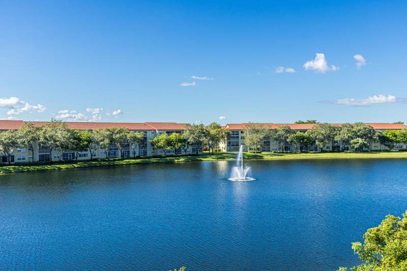 2 bedroom Condominium at 12900 SW 13th Street #403E, Hawthorne At Century Village, Pembroke Pines — photo 2
