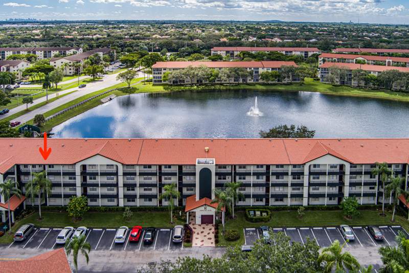 2 bedroom Condominium at 12900 SW 13th Street #403E, Hawthorne At Century Village, Pembroke Pines — photo 3