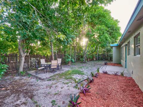 3515 NW 40th Street, Lauderdale Lakes FL - photo 8 of 47