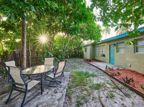 3515 NW 40th Street, Lauderdale Lakes FL - photo 9 of 47