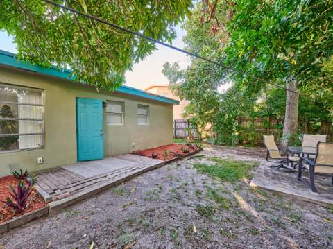 3515 NW 40th Street, Lauderdale Lakes FL - photo 11 of 47