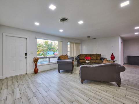 3515 NW 40th Street, Lauderdale Lakes FL - photo 13 of 47