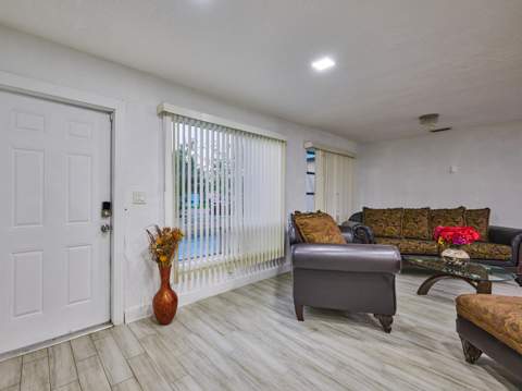 3515 NW 40th Street, Lauderdale Lakes FL - photo 15 of 47