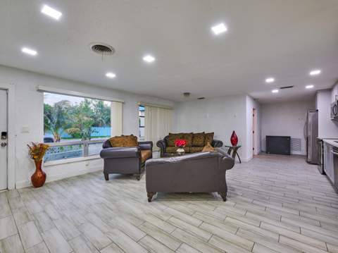 3515 NW 40th Street, Lauderdale Lakes FL - photo 16 of 47
