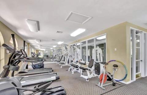 7206 Glenmoor Drive, West Palm Beach FL - photo 23 of 25