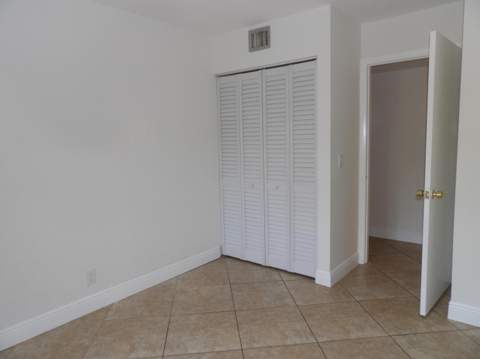 702 Sunny Pine Way #G1, Greenacres FL - photo 15 of 25