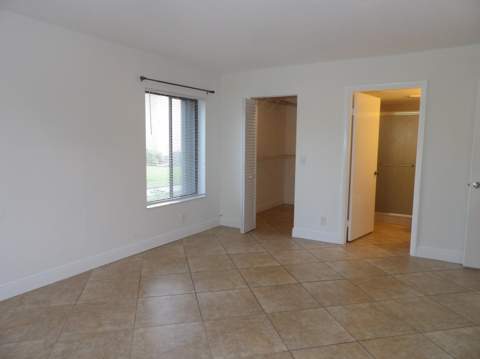 702 Sunny Pine Way #G1, Greenacres FL - photo 10 of 25